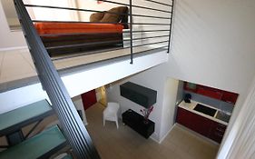 Re Martino Residence